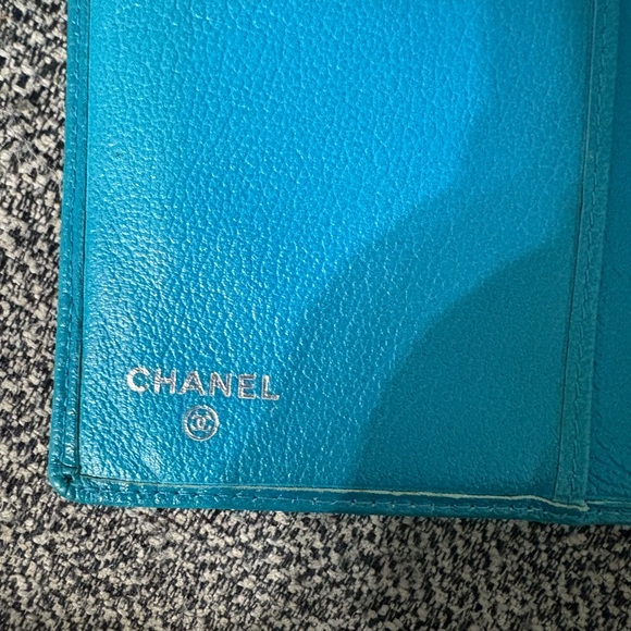 CHANEL Turquoise Leather Wallet - Picture 8 of 10